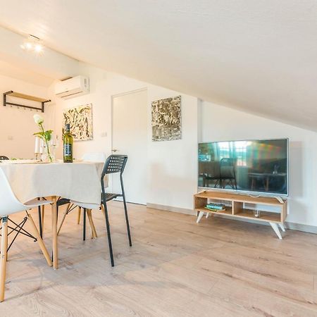 Apartment Egon Malinska Dış mekan fotoğraf